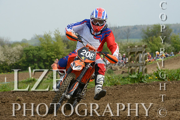 Hampshire Motocross club Event Grittenham Solo 208d
