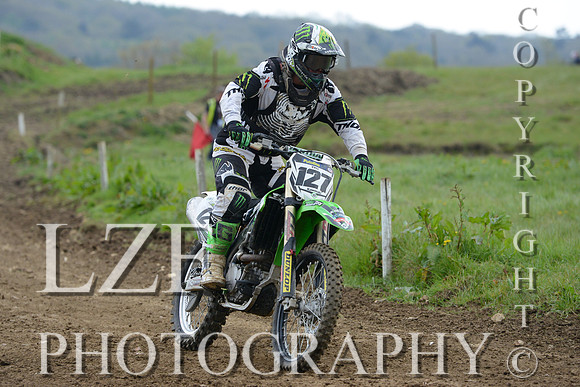 Hampshire Motocross club Event Grittenham Solo 127g