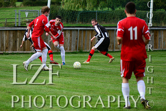 Malmesbury Victoria FC vs Clanfield 85 FC